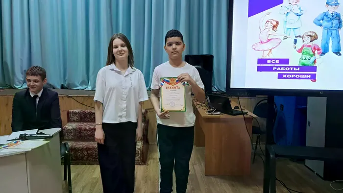 b7ef5687-a431-4aaa-b794-1c8c9ccdc384